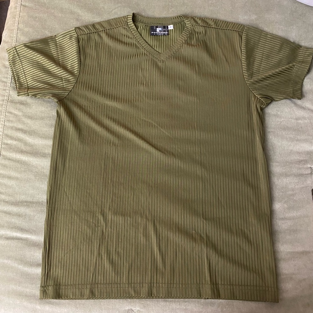 Positano Olive Green Ribbed V-Neck Woman’s Men's Shirt pullover  I-28